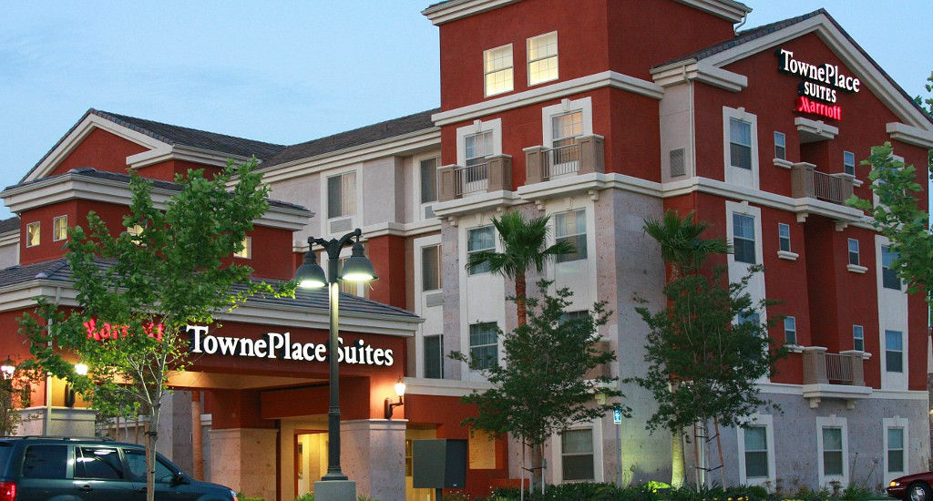 Towneplace Suites By Marriott Лондон Экстерьер фото